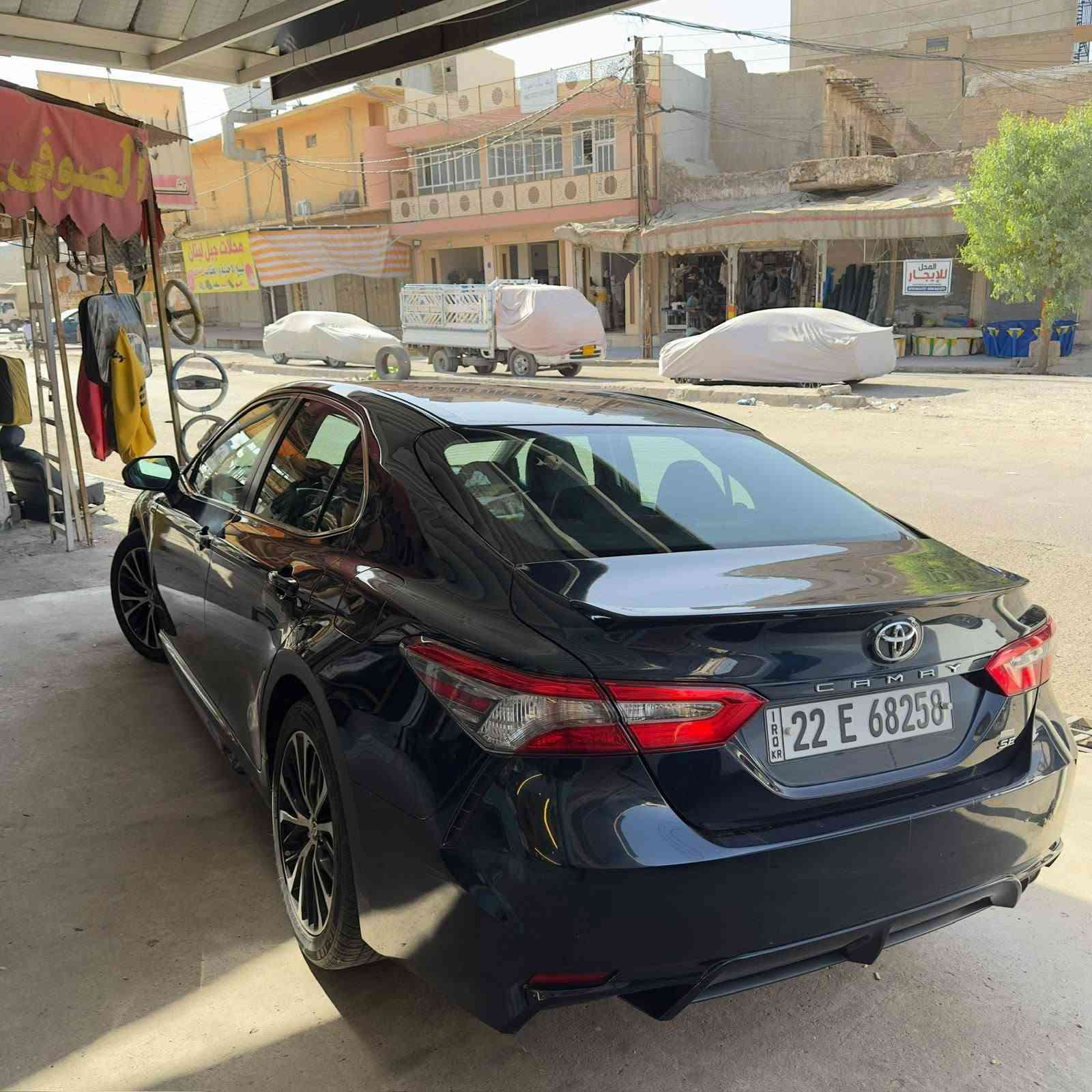 CAMRY 2018
سلام عليكم كامري للبيع
موديل 2018 لون زيتوني 
سيارة كليين يعني لا ظربة لا صبغ ولا اي شي 
مكفولة كفاله عامه من ظربة وشاصي وايرباك بيها طخه حيل بسيطه بالجاملخ كدام وموظحه بالمنشور فقط غيرها كلشي ماكو
فئة se
مواصفاتها معروفه 
تحكمات ستيرن
انظمة قيادة 
رادار 
والباقي معروف
رقم اربيل بسمي هزة + سنوية جديده 
تريد تحويل تريد وكالة الي يعجبك 
سيارة عليها ادامة كامله من دعاميه للدعاميه فضل من الله برغي نقص مابيها 
وطبعا شرط الفحص والسونار 
سعرها 175 وبيها مجال 
مكاني موصل
***********
