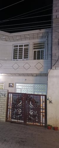 يوجد بيت مساحتة 58 مترواجهة 2.90 نزال 20 البيت مقسوم يوجد في حايط مشتر...