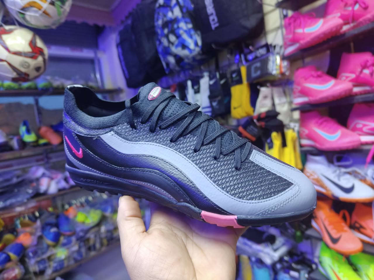 عرض خاص اير زوم أصلي ماستر كوالتي  35 الف فقط
العنوان رأس جادة قرب مطعم هولير تجهيزات كاس العالم 

***********
