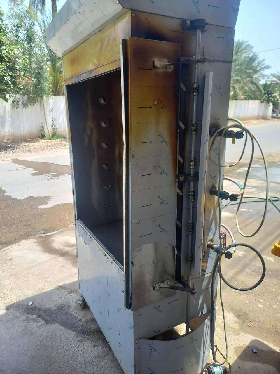 شوايه كص و دجاج للبيع مكاني ديالي سعرهم مناسب ***********
