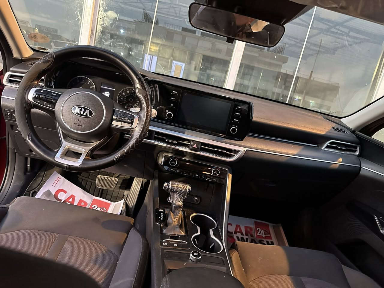 K5
موديل 21 
 تشغيل عن بعد
محركه 1600 تيربو جي تي لاين 
حادثه الجاملغ الوره نصه
او قبق الجنطه 
سعره 157 وبيه مجال للطيبين 
***********
