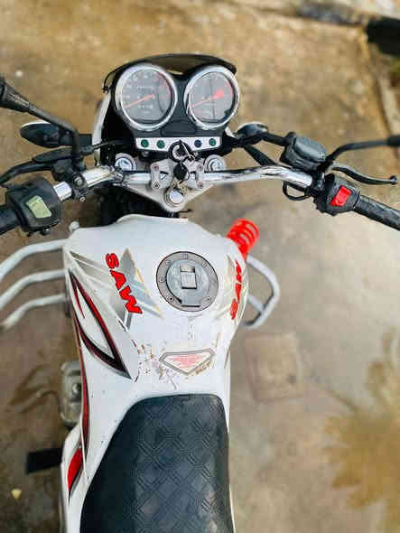 السلام عليكم ماطور سنكي موديل 18للبيع او مراوس عادي الماطور مال جناي مكفول كهربائيات 
بلادي السعر 700بي مجال ***********
