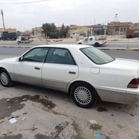 تويوتا كراون • ٣٠٠٠ سي سي • مستورد يابان