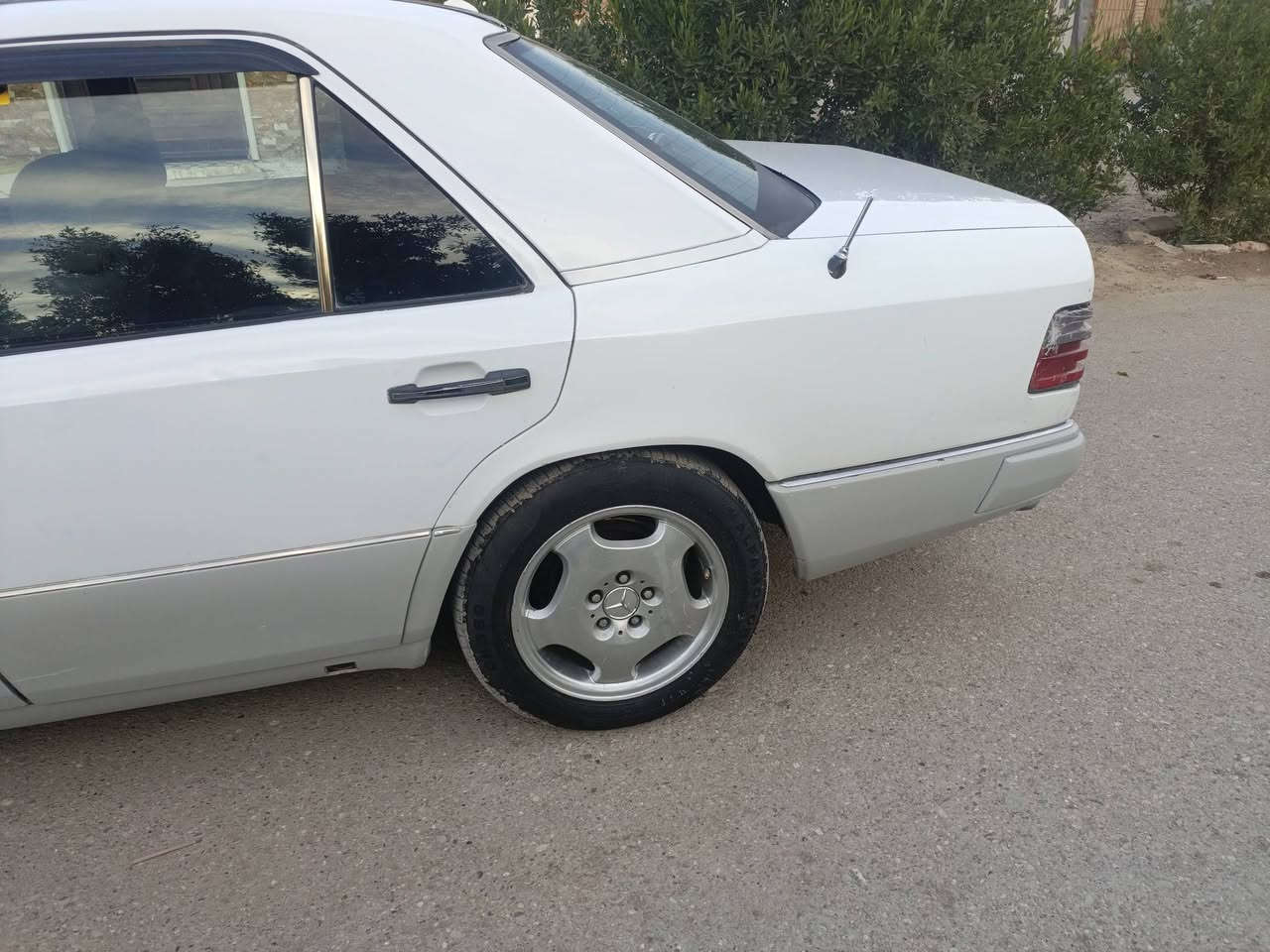 دب موديل 92 رقم سليمانية سنويه وهزه كله جديد حداديه كهربائيات كله شغاله قواعد دبل بلاد شرط تحويل سعر 72  ديالى المقدادية رقم الهاتف ***********
