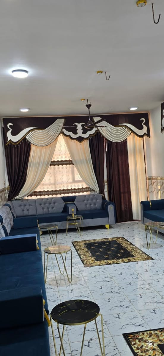 برد جديدات اربعه قياس 3وعشره متر عرض مترين ونص مكان بابل سعر 250وبيهن مجال لاتصال ***********
