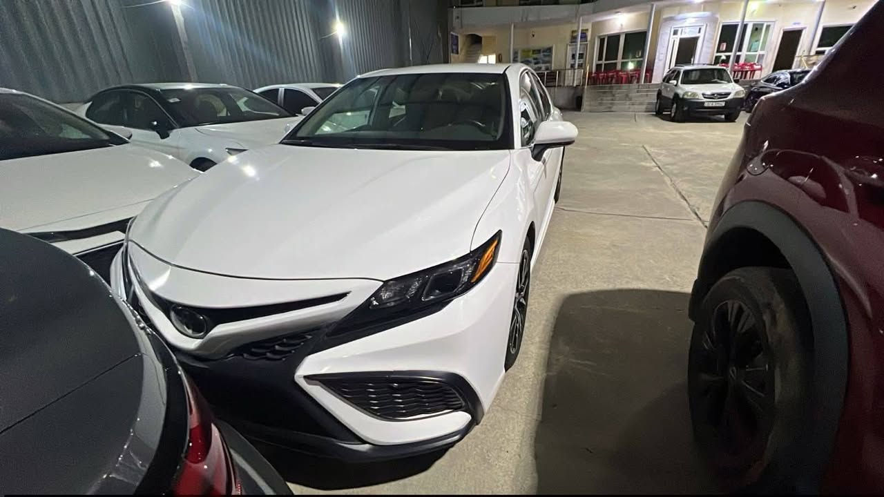 السلام عليكم
Camry SE 2024 / كامري

محرك  2500cc بانزين 

السيارة للبيع فقط 💯

الضرر : ربع بنيد صبغ + نص باب سكن صبغ + جاملغ امامي طرف اليمين تبديل شركة نفس لون 

المواصفات
• شاشة كبيرة
• كاميرا خلفية 
• رادار امامي
• مانع تصادم
• محدد مسار
• تصحيح مسار
• مثبت سرعه
• مانع انزلاق
• استيرنق متحرك
• تحكم طارة
• نقطة عمياء
• مانع تجاوز
• حساسات مانع تجاوز
• اضوية اماميه زنون LED
• اضوية خلفية LED
• ليد زنون نهاري
• ويل قياس 18
• نظام ECO + TRIP 
• نظام GPS + خرائط
• نفكيشن
• 3 أنظمة قياده ECO / Normal / Sport 
• اوامر صوتيه
• بلوتوث
• مدخل USB 
كفاله كير مكينه

السعر : 213

مكان السيارة عقرة 

*********** آسيا / واتساب
