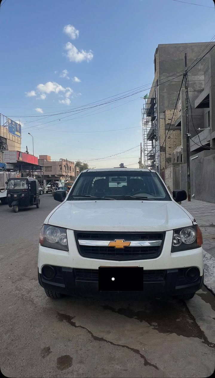سلام عليكم عندي سيارة كرادوو موديل ٢٠٠٨ سيارة رقم أربيل تخم تاير سيارةنضيفة بس مكينتهة بيهة بخار وتنقص كلش قليل سيارة شرط التحويل عارضهة ٥٠ ورقة وهذا رقمي ***********
