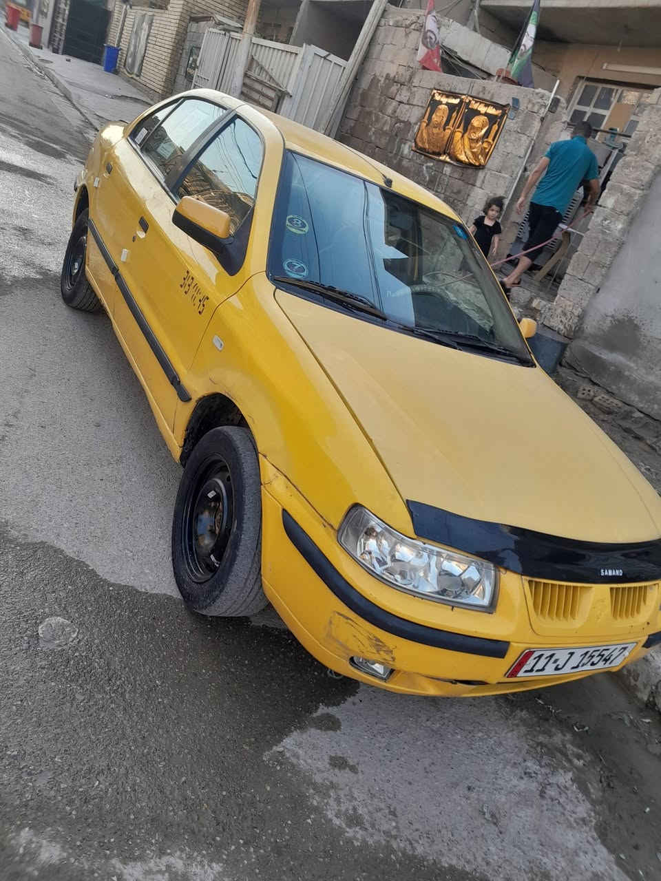 عليكم سمند مديل ٢٠٠٩ السياره حلوه ونضيفه السنويه ٢٠٢٥  ١٢ السياره كامله مكمله هيه عليه سنه وغرامات  3  أوراق ينزل من سعره  مستمسكاته موجوده اوراق هيه موجودات المحرك خير من الله الكهربايات كامله السعر   25  وبيه مجال للطيبين شي بصيط العنوان الامين الثانيه نواب الضباط نهايت الشارع وهاذا رقمي متواجد واتساب ***********
