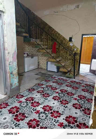 مساحه ٢٠٠ متر طابو ملك صرف  سعره جدآ  مناسب
١٦٠ وبي مجال الشراي

يحتوي علا كراج وحديقة وصاله ومطبخ وخدمات وغرفتين نوم
العنوان منطقت سويب قرب البياع موقع جدآ راقي
لبيت يرادله ملاحظات بصيطه
*********** بي واتساب او اتصال
