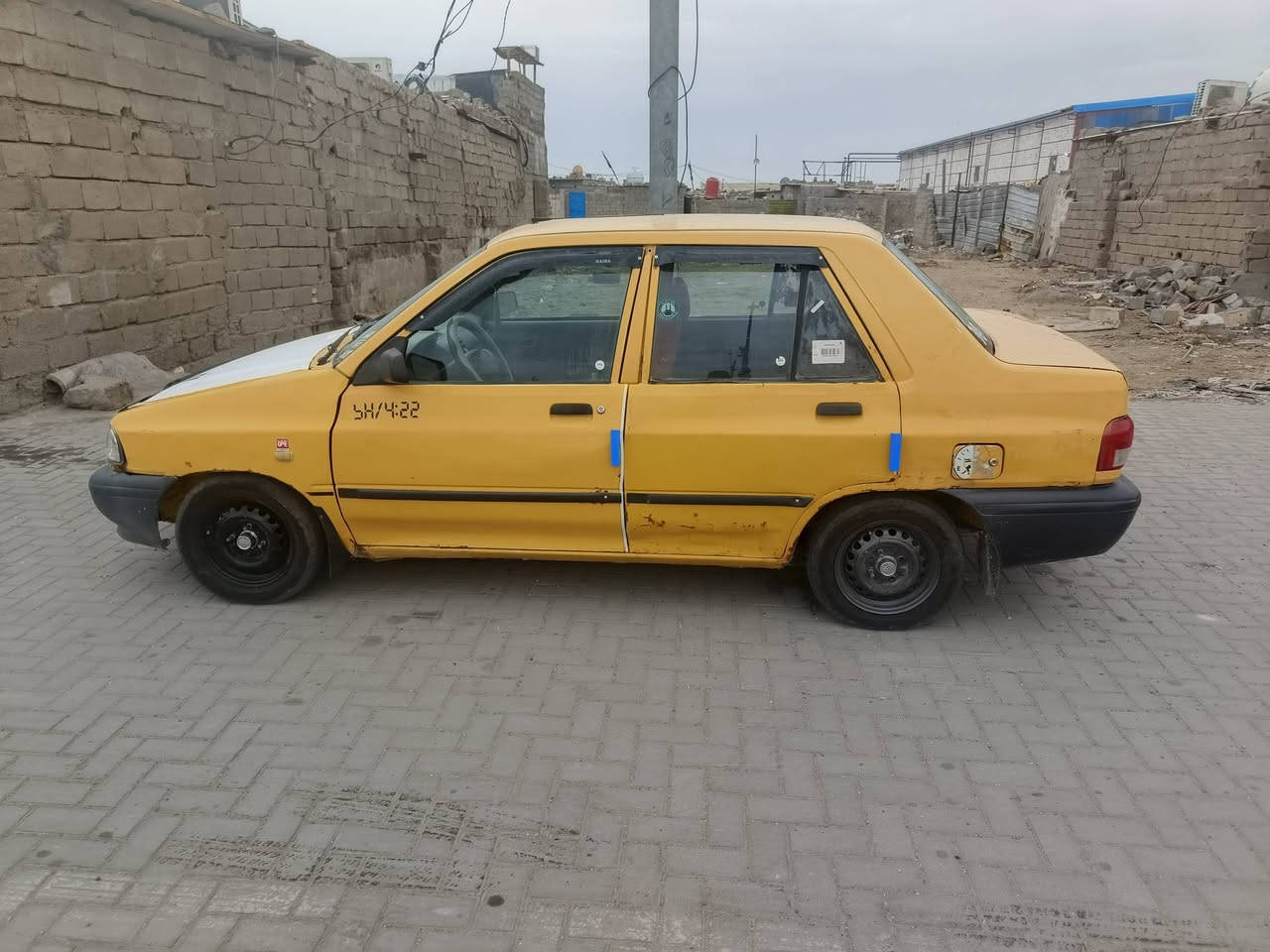 السلام عليكم سايبه موديل 15 سياره مكينه وجير كفاله حداديه تعبانه سياره جاهزه كهربائيات كلها شغاله غرفتها كلش حلوه راعيها موجود سنويه منتهيه بال 21 هيئه غرامات عالشراي السعر 20 وبيها مجال عنوان البصره مركز مدينه رقم الهاتف***********
