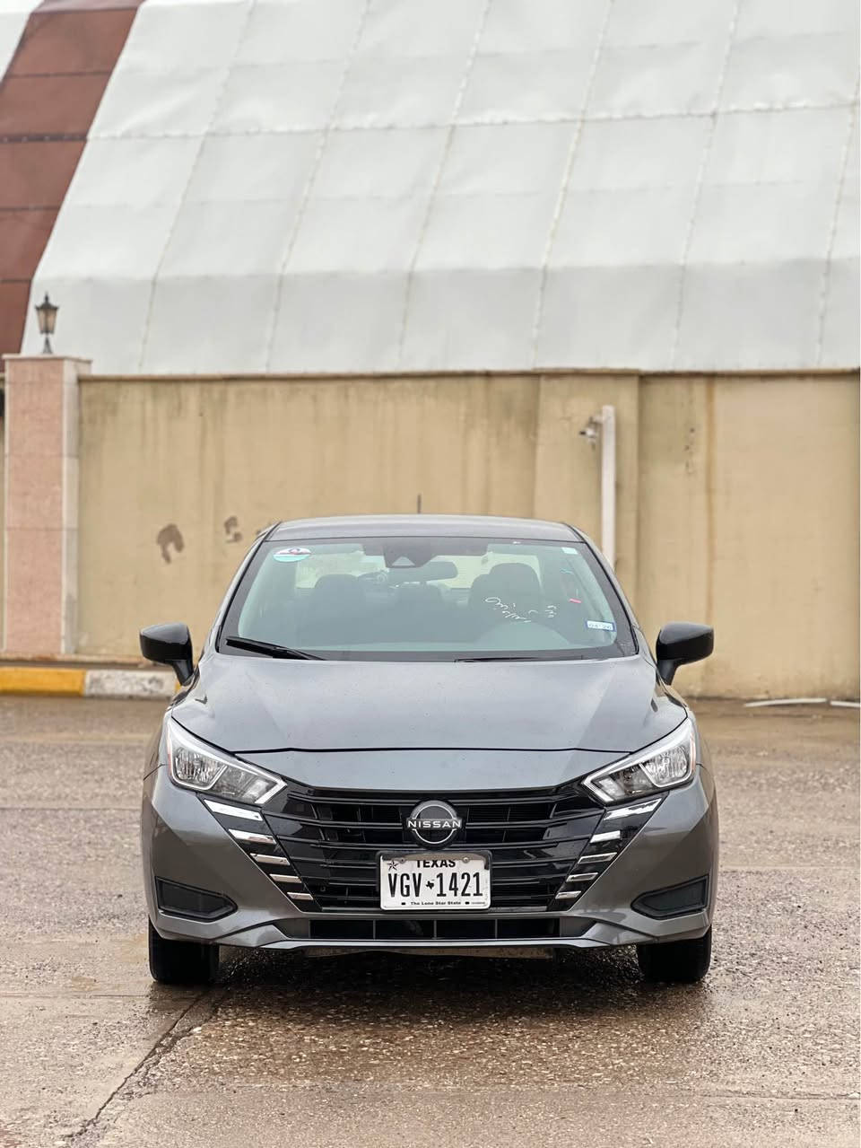 نيسان فيرسا /2024 S
سبغ ٣ بارجه بي داغلي 
ارباك سوكان سيستم شريكهً
ماسفات S محسن 
ويل كروم 
بردو رادار شريكه 
16مایل ڕوشتوە 
شوين اكري 
رقم تلفون *********** ☎️
