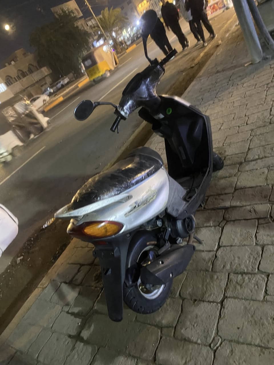 قجمه بلاديه الدراجه حاويه
ماكس قجمه ١٢٠ بلادد
ناشفه الدراجه للأخير خرسه 
سعرها 500 
عنواني بغداد حي اور 
***********
