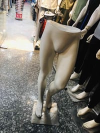 عندي ملكنات كاملة و صدر و رجل هوية البيع البيع هذا ٠٧٧١٣٠٠٩٠٥٠