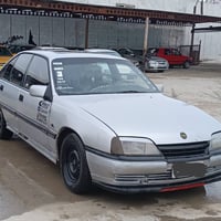 اوبل اوميغا • ١٩٩٠ • محرك ٢.٠