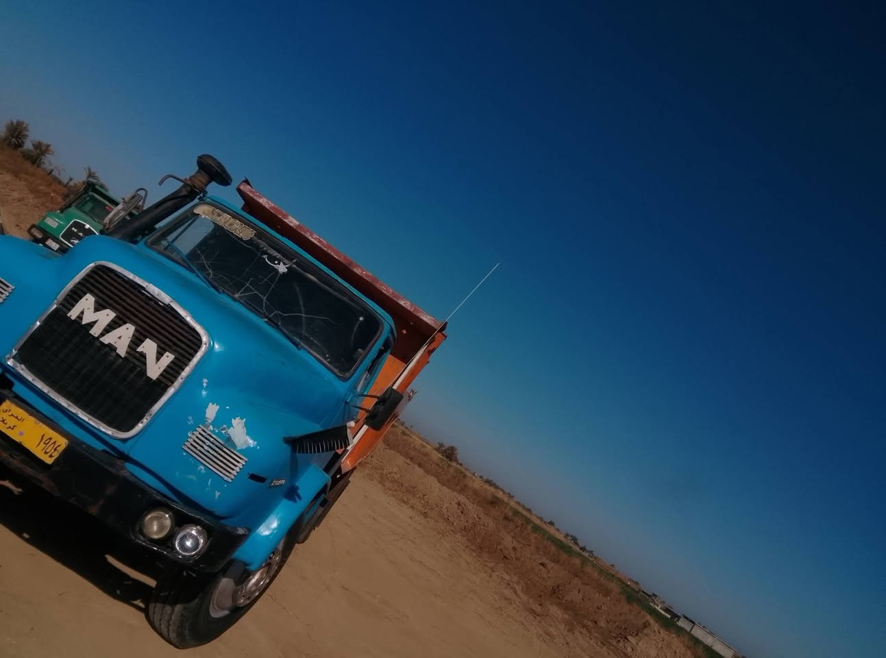 سلام عليكم مان البيع موديل 81سياره جاهزه الشغل محرك جديد كير جديد كسن جديد تخم  تايرات باقي التفاصيل نتصل ***********//***********
