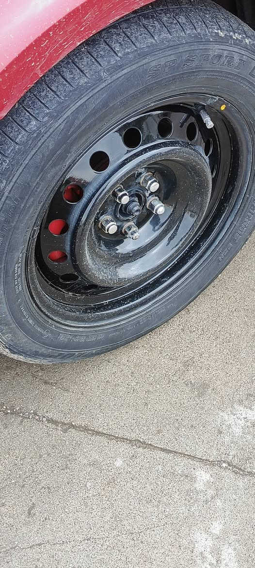 السلام عليكم /وياله مال حجم16على60 عالي كورله موديل 21 بلاديات
للبيع اومراوس لوك ج..د.كاتم د***********
