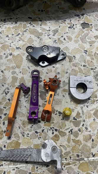 سلام عليكم
غراض 
سكنس جبلي
سكنس نثيه 
ماكس عدله
مكاني بغداد البنوك***********
توصيل موجود كل العراق
