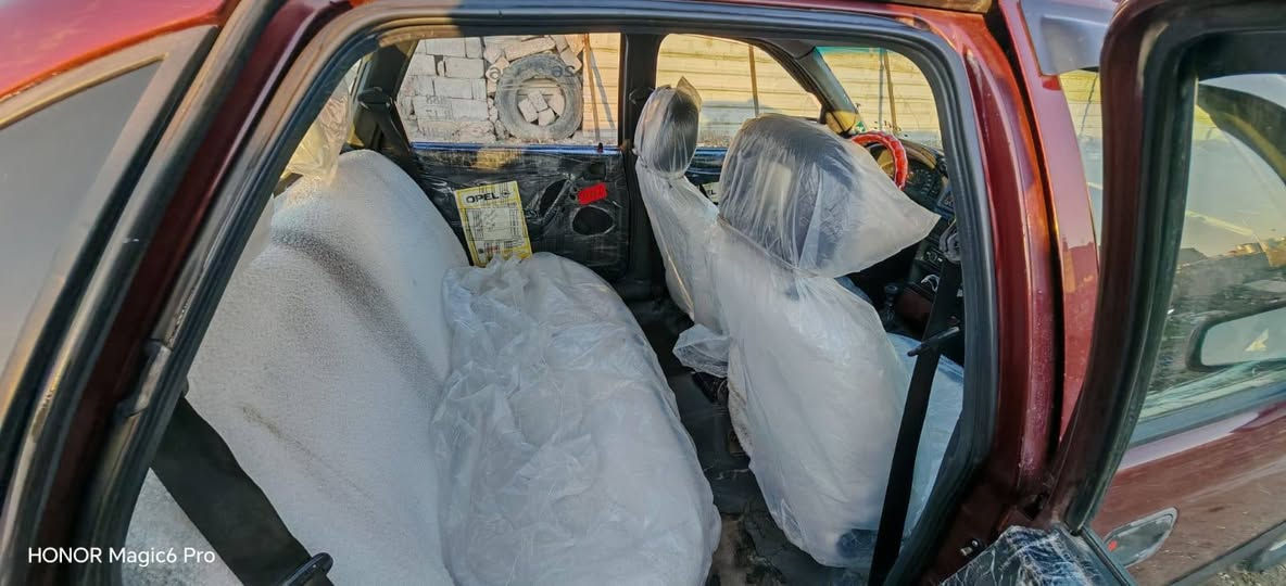 السلام علكم فكترا للبيع السعر 35 عليها غرامات 4اوراق تنزل من سعرها صبغ جماليه بدون ضرر طخم تاير جديد باتري جديد صدر وره وكدام جديد محرك بي بدايه صرف كير شرط شرعي بل كلك شرط التحويل ولوكاله العنوان الموصل ***********/***********
