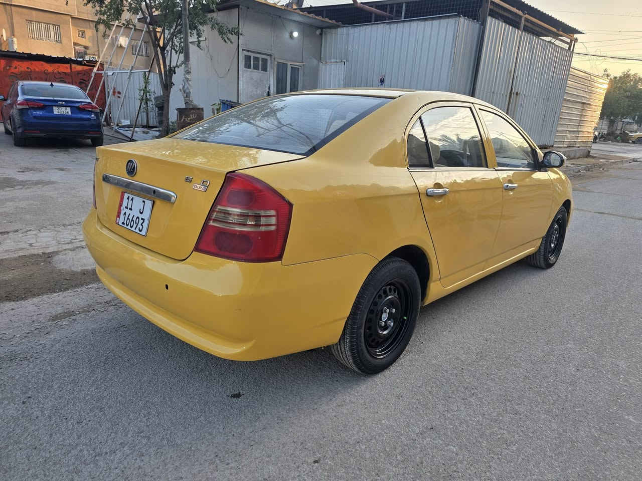 ليفان ٦٢٠ موديل ٢٠١٣ محرك كورلا كير عادي كلج جديد كورلا بيه صبغ صفحه وبنيد بدون ضرر جماليه صدر امامي خلفي جديد منظومه تبريد جديده مال كورلا شرط ثلج مدوشم كشنات وكاعيه تخم تاير نظيف رقم بغداد ومكان بغداد باسمي شادله شاشه جبيره السعر ٤٦ ورقه للاتصال ***********
