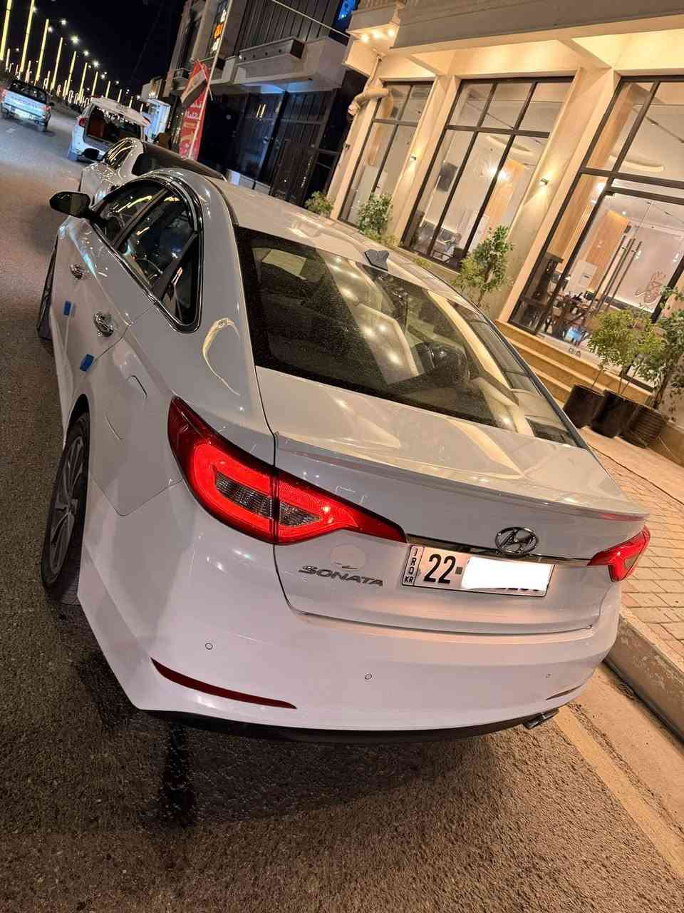 السلام عليكم 
سوناتا 2015 امريكي سياره جديده مابيها اي نقص 
مكفوله كفاله عده تكشير بسيط سحبته كرت شبرين 

ماشيه 157  الف حقيقي كيلو متر 

 رقم اربيل  الدولي هزه سنويه جديده 

كشن تدفئه 

مواصفات 

 ، داخل بيجي ، شاشة عرض 

ثلاثة أنظمة قيادة ( عادي -ايكو- سبورت )

سيارة جديدة جدا بوضع الشركه ✅🟥😍

السعر :: 125  وبيه مجال 

الرمادي مركز المدينة 

*********** 

. 

.
