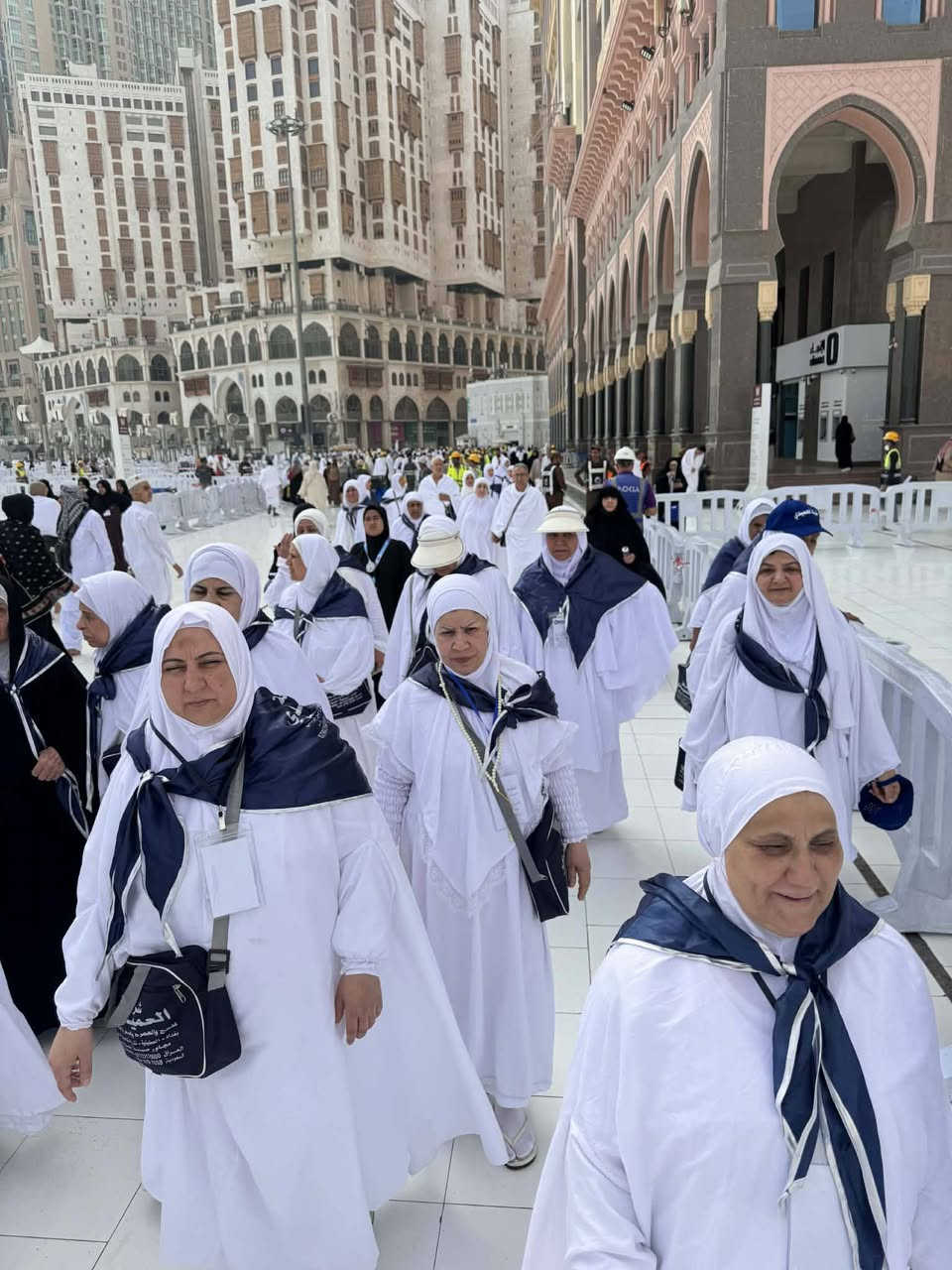 التوثيق الصورة لحملة المستجار للحج والعمرة والزيارة رحلة 2/14 حيث الاحرام من ميقات ذو الحليفة ومن ثم التوجه إلى مكة المكرمة لأداء عمرة رجب الاصب  
رحلاتنا القادمة رحلة عطلة  نصف السنة وشهر شعبان 
 بتاريخ 2/2  وبتاريخ 2/4 وبتاريخ  2/6  
سارعو الحجز مع الاختصاص  عنواننا 
بغداد شارع فلسطين قرب ساحة بيروت  
 للحجز والاستفسار الاتصال على هوتفنا 
*********** وات ساب 
***********
