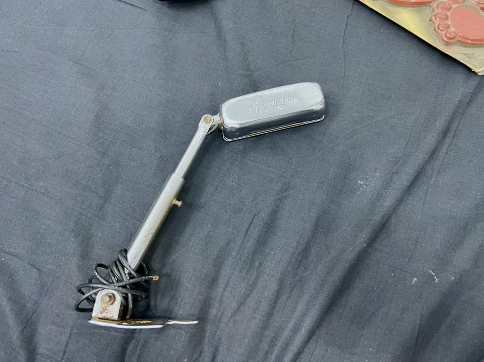 السلام عليكم البيع كلمن وسعره
مكاني حريه 
***********
