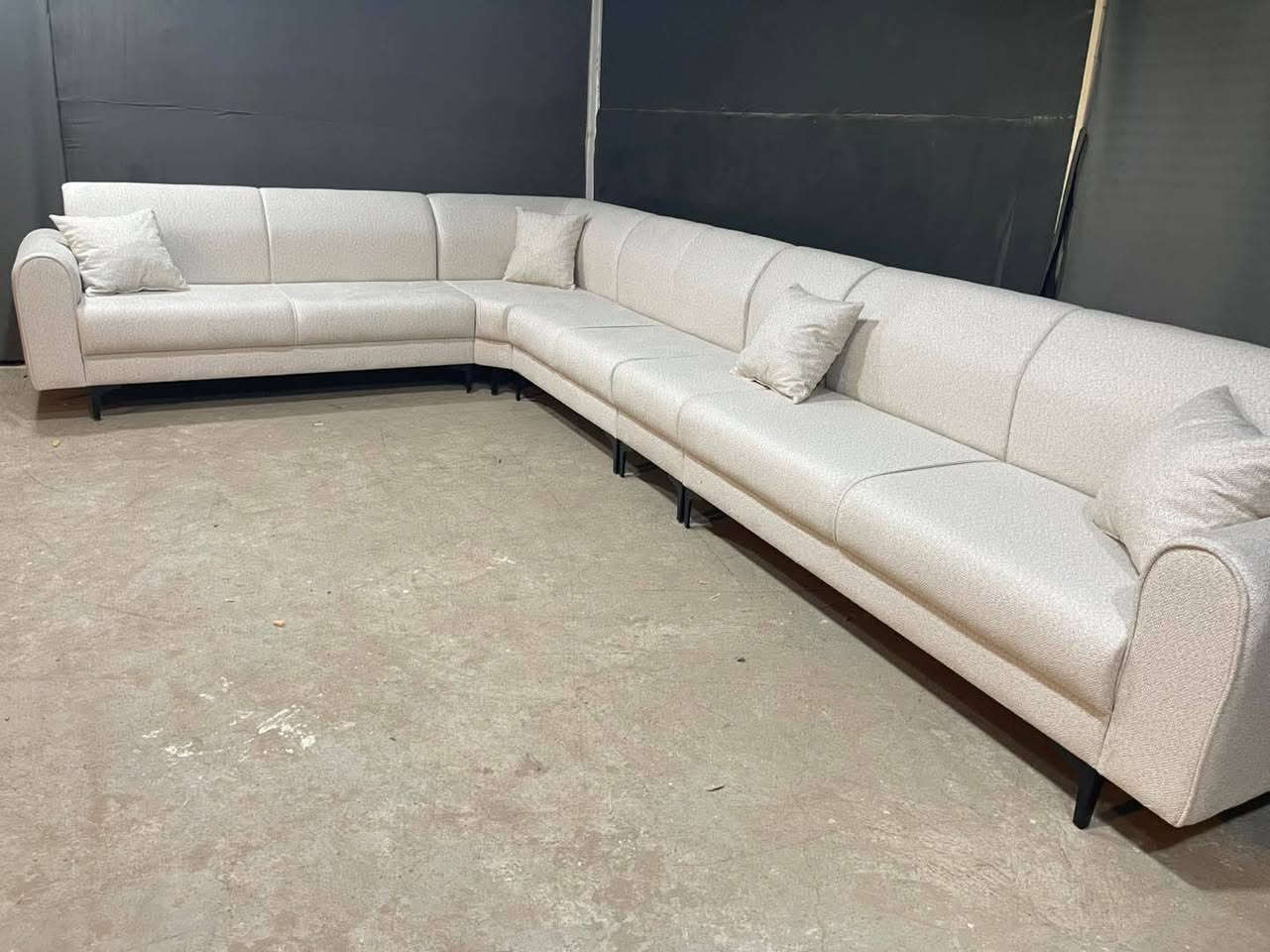 دوشمة ذي قار
#تفصال انواع التخم والديوان 
باانسب الاسعار 
توجد جميع أنواع الأقمشة 
للتواصل واتساب
***********
