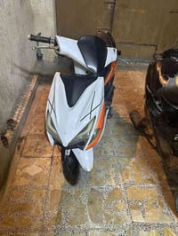 دراجة للبيع شغالة كهربايات كلهة شغالة محرك كلة غراضة جديدة سعر ١٧٥ بيه...