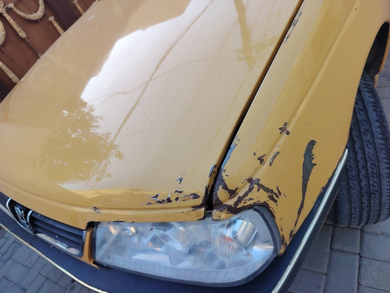 للبيع بيجو ٤٠٥. موديل ٢٠١٥

رقم بغداد انكليزي بأسمي هزه جديده مصفر هيئه وغرامات

مكفوله من الضربه والصبغ والتبديل
بيها شبر بارد موضح بالصوره عدا هذا مكفوله كير مكينه مكفولات بيها نقوصات بسيطه

مكاني بغداد علي الصالح ***********

السعر ٤٥. وبيها مجال
