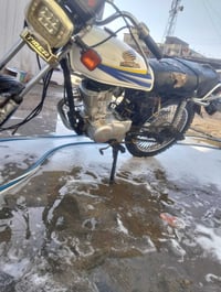 دراجه يراني 4. كير للبيع موديل 21 اوراق كامله سكن بغداد تقاطع النهروان...