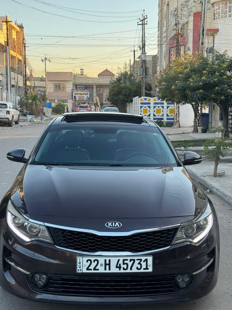 سلام عليكم للبيع كيا اوبتما 2016 خليجي فول مواصفات 1/1 كلشي يجي بالك بيها ماشية 89 حقيقي رقم اربيل الجديد مكفولة عدة طخة بالجاملغ ونصبغ بدون دواخل ابد كاملة بدون نقص الحمد للة مكاني السيدية للاتصال ***********
