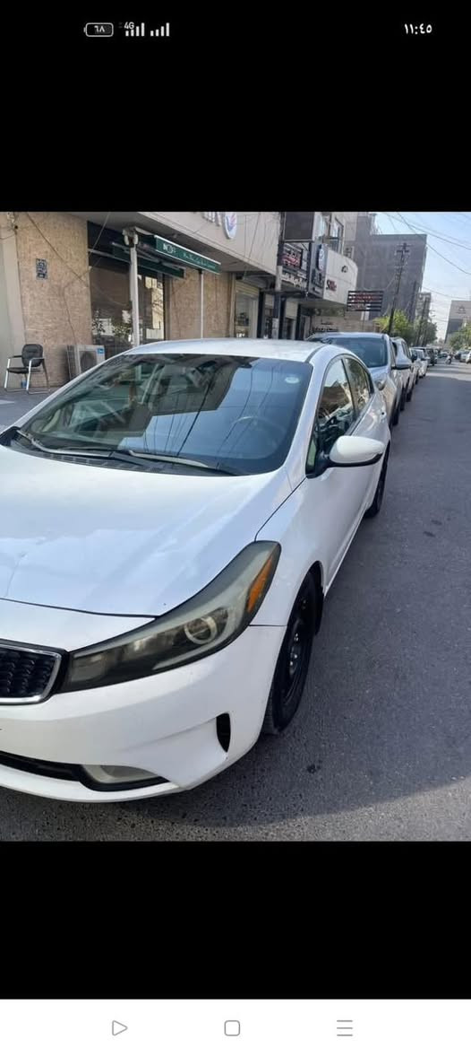 السلام عليكم 
فورتي موديل 2018
وارد كندي والسونار موجود حادث صطحي حافه البنيد فقط وبارد مثل ما موضح بل سونار والباقي كفاله 
مكينه 2000 
كير اي تي  شاشه وكامره بلادي 
الرقم سليمانيه بسمي تحويل ثاني يوم 
الهسه ما صاقطه والسنويه مساقطه 
تحكم ستيرن تدفئه كشنات 
تخم تاير جديد هسه شاده  
صدر خلفي عربانه كامله مبلظ 
دوشمه جاهزه تغليف صندوك مغلف 
السعر 126ورقه 
الرقم ***********
العنوان بغداد سبع قصور
