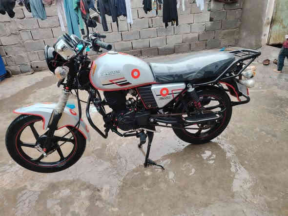 دراجه دايوان 20 البيع مكفوله كفاله عامه اوراق اصولي ما بيه اي نقص المكان واسط ناحيت  الدجيلي اني مكلف بلنشر السعر عل رقم الهاتف ***********
