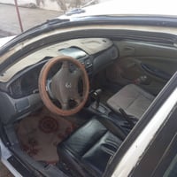 نيسان صني • ٢٠٠٢ • ديالى