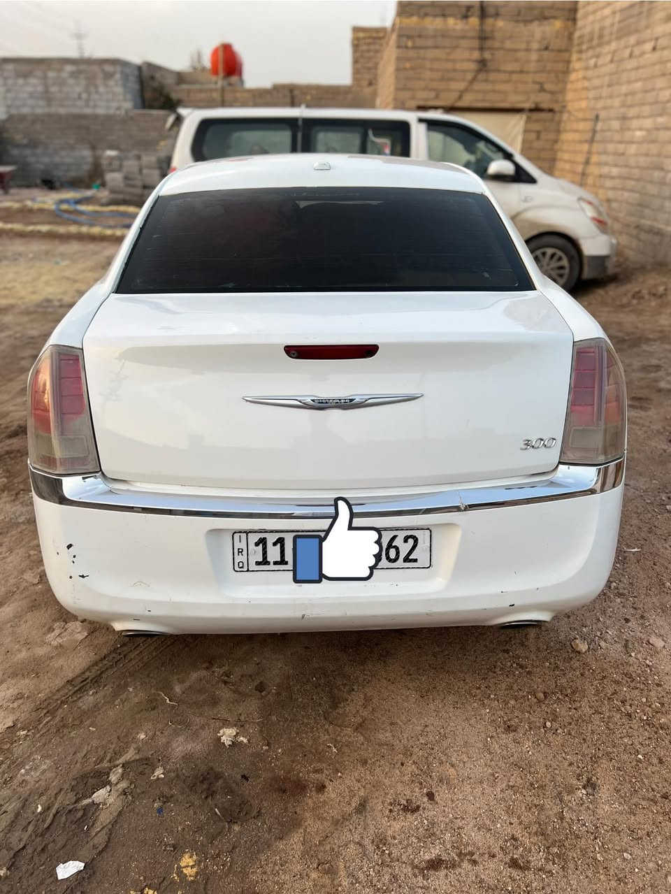 السلام عليكم اوباما 2012 سنويه 2031 بأسمي مكينه كير تبريد تدفئه عربانه جديده صارلها شهر السيارة بيها طخات موضحات بصور وبيها صبغ ابيع عام 135 وبيها مجال قليل هاذه رقم راعيها اتصلو عليه لحد يراسلني ع الخاص ***********
