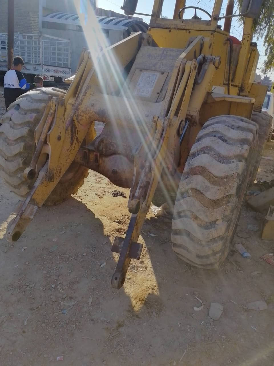 شفل كتربلر 930 موديل 79 كتاب مزايده ***********
