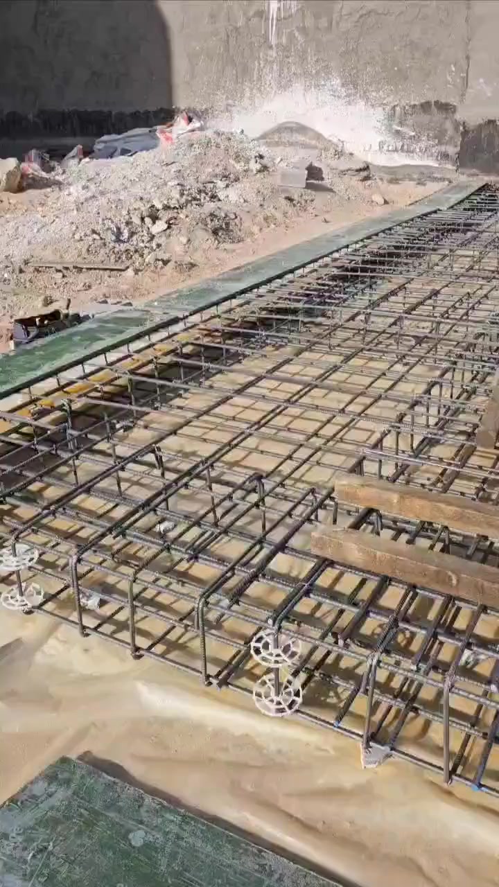 اعمالنا في مناطق البصره 
النجاره القالب وتسليح والصب الكونكريت 
 مستعدين  في جميع مناطق البصره
*********** واتساب 
*********** اتصال
https://www.facebook.com/share/12HmEycvd6L/
