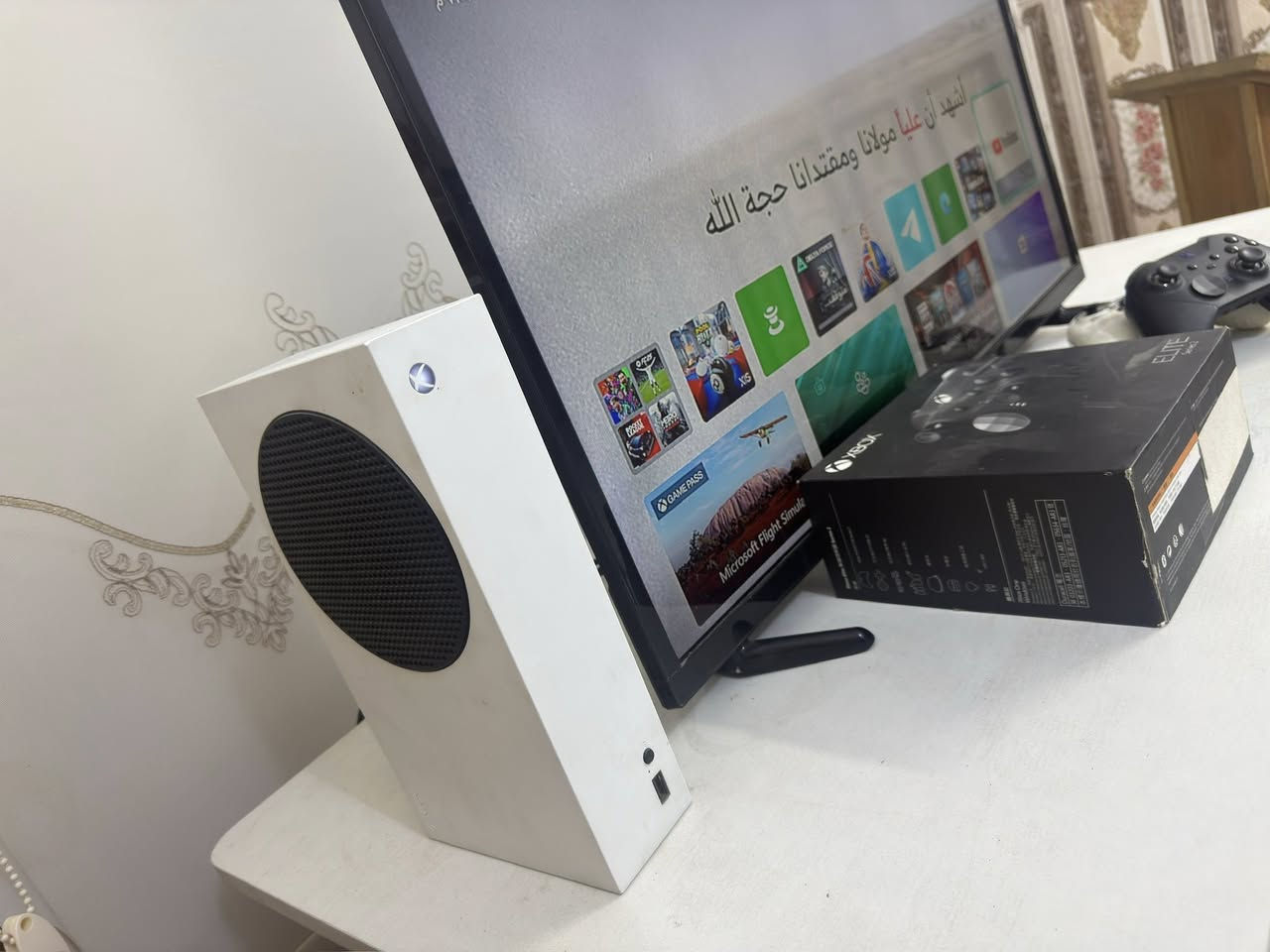 بيع او مراوس بي سي الجهاز موديل 22الجهاز ما متعوب بس اول مم شهر من اخذته العب كل يوميه ساعتين ثلاثه بس وراهة انهمل ضل بس يوتيوب او تلي للدراسه ف هسه معروض للبيع ب 350 وياه يده مالته و يده اليت مخصصه للألعاب و اذا مراوس نزل اللي عندك من 800 الى 1100 

للاستفسار *********** فقط واتساب رجائاً
