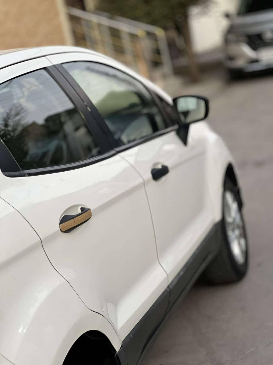 Ford Eco sport 2017
٨٩ هەزار ڕۆشتووە 
سۆنەرەکەیم داناوە 
گێر و مەکینە و کارەبایی بەشەرت
ڕەقەم سلێمانی/ سەنەوی تازەیە تا ٢٠٣٠ بەناوی خۆمەوەیە
نرخی ٩٠ معامەلەیەکی کەم
ژمارەی خاوەنی: ***********
واتس اپ - فایبەر - تیلیگرام
 سلێمانی
تکایە تەلەفون بۆ خاوەنی بکەن

فورد ايكو سبورت ٢٠١٧
٨٩ الف ماشية
السونار موجود باصورة 
كير و محرك و كهربائيات كلش بشرط
رقم السليمانية / سنوية جديدة حتى ٢٠٣٠ باسمي
سعر ٩٠ و بيها مجال بسيطه
رقم صاحب السيارة : ***********
واتس اب - فايبر - تلجرام
 السيارة باسليمانية
رجاءً الاتصال بصاحب السيارة
