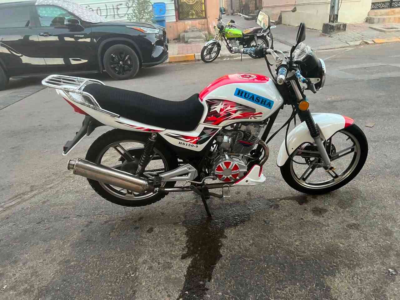 ياالله للبيع هيوشه موديل 2022 امسجل سنويه الدراجه  خير من الله محرك كهربائيات كشر كله شوفت عينكم الدراجه كاعد ومناقصه شي السعر  مليون 300 وبيهه مجال حك الجيه مكاني الرمادي التأميم رقم التلفون : *********** رقم للواتساب : ***********.
