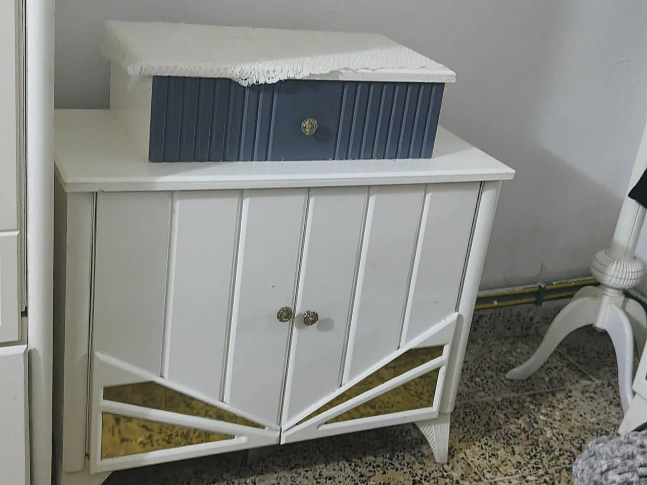 السلام عليكم غرفه عراقيه للبيع التواصل ع هاذه الرقم ***********🧿

