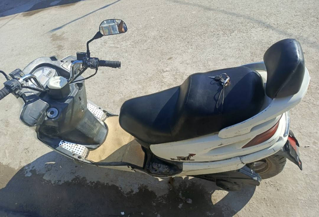 السلام عليكم دراجه سيام كوري متروكة للبيع أو مراوس مكاني سبع البور شارع ابو شيرين ***********
