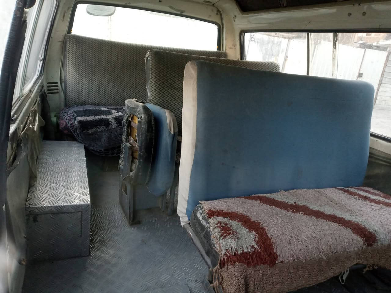 مازدا للبيع موديل ٩٦ مكينه ونجي ديلكو كير اوتوماتيك رقم بغداد الماني السعر ٣٥ مع مجال بسيط هاتف ***********
