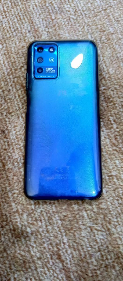 السلام عليكم
موبايل v30 zte للبيع 
ذاكرة 128 
رام 4 كيكا
شاحن تايب سي 
نضام اندرويد 11
بس شريحه سيم كارت ما تشتغل 
سعر 
قيم واخذ


**إذا كنت صاحب هذا الإعلان وتريد حذفه لأي سبب، رجاءا أرسل رسالة إلى الدعم الفني**