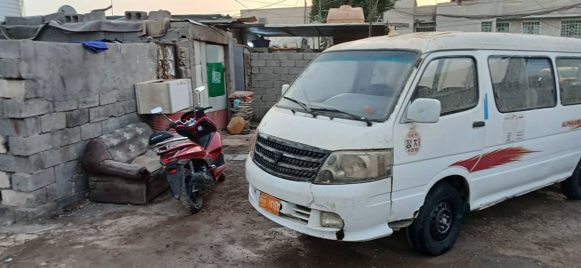 السلام عليكم فوتون ٢٠٠٩ كامله مكمله من كلشي بس يرادله ترتيبات كماليات رقم احمر دياله  تريد صافي رفم نكليزي ٤٠ بيمك او تريد بطلبه المرور ٩٤٠ الف مرور وعيه ٣٠٠  او تريد كعدك ويه صاحبه نته تاخذه مكور ٣٠ وبيه مجال *********** بغداد البياع تقاطع درويش
