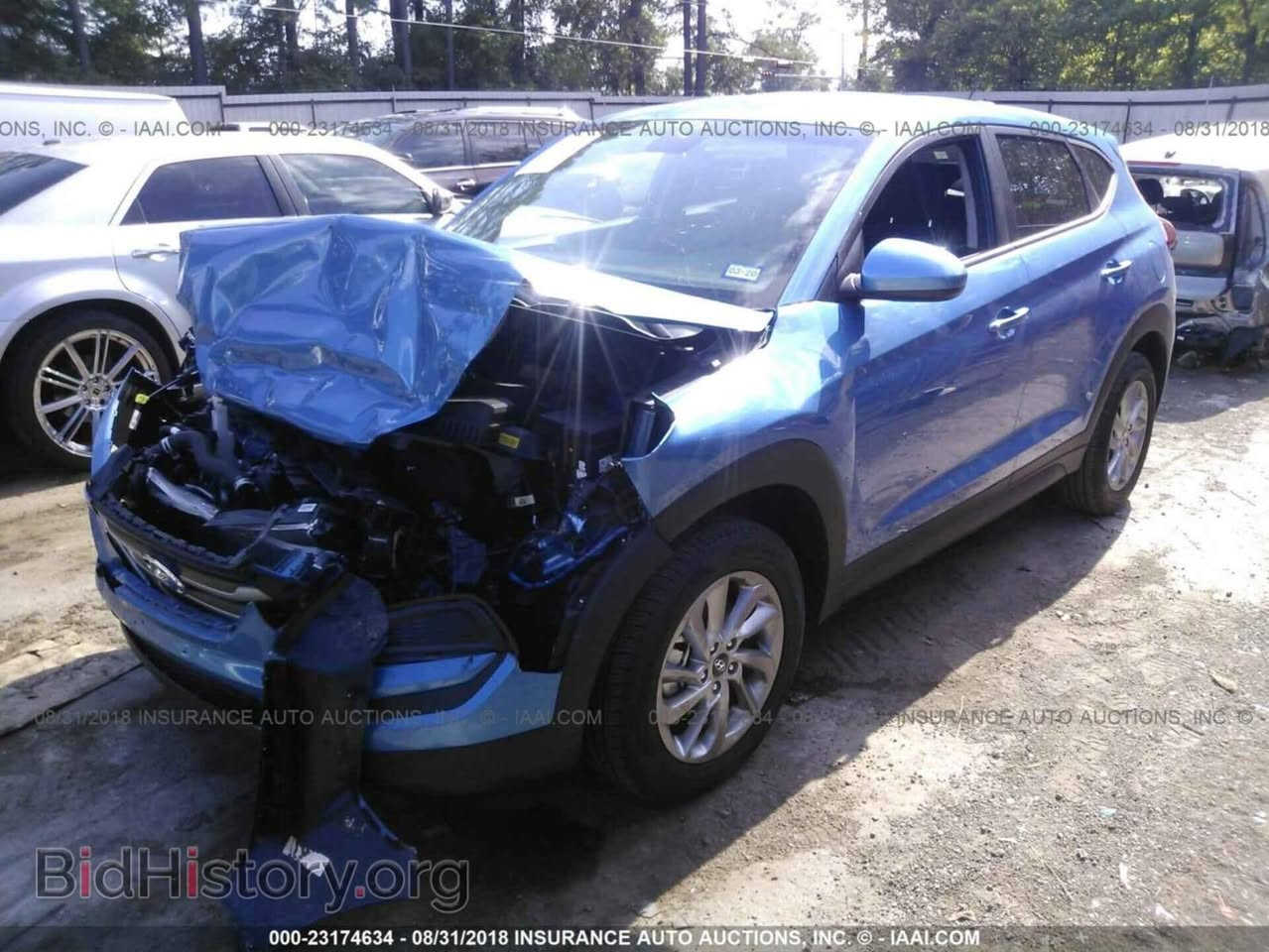 السلام عليكم توسان موديل 2018 وارد امريكي صور الحادث مرفوقه حجم المحرك 2400 السيارة جاهزة اينقص مابيهة السيارة بيهة صبغ البنيد فقط سعر السيارة 133 وبيهه مجال مكان السيارة بغداد البلديات رقم الهاتف ***********
