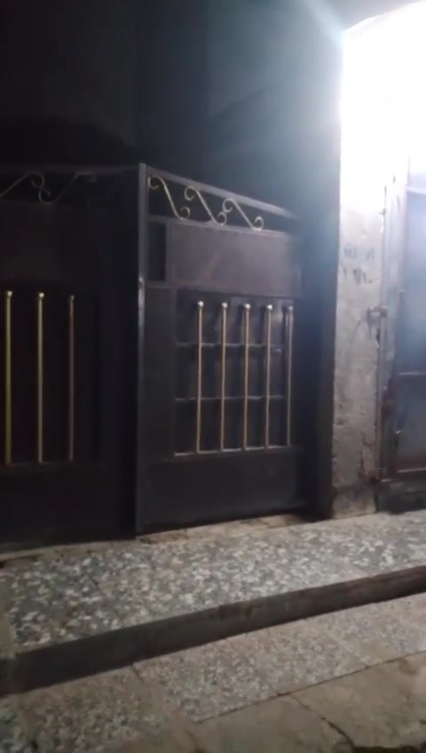 يا الله بيت للبيع طابو صرف مساحة 130مطلوب اسكان 13مليون يحتوي على غرفتين وصالة ومطبخ والحمام وتواليت ومحل منة وبي بيت نضيف كلشي ما عايزة السعر 60وقابل لتفاوض العنوان خالصة المدائن ناحية الوحدة المعمل الرقم ***********

