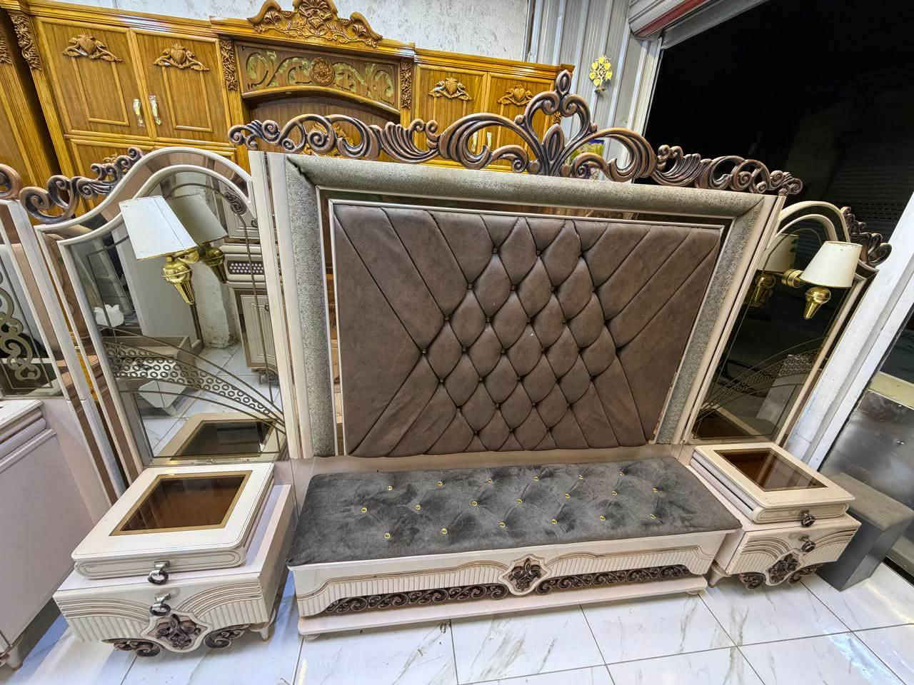 غرفة نوم مستخدمة نضافة 80‎%‎
عددالقطع 9
شغل ثقيل
كوالتي عالي 
ملكي 
سعر خاص وتساب فقط ‏‪***********‬‏
