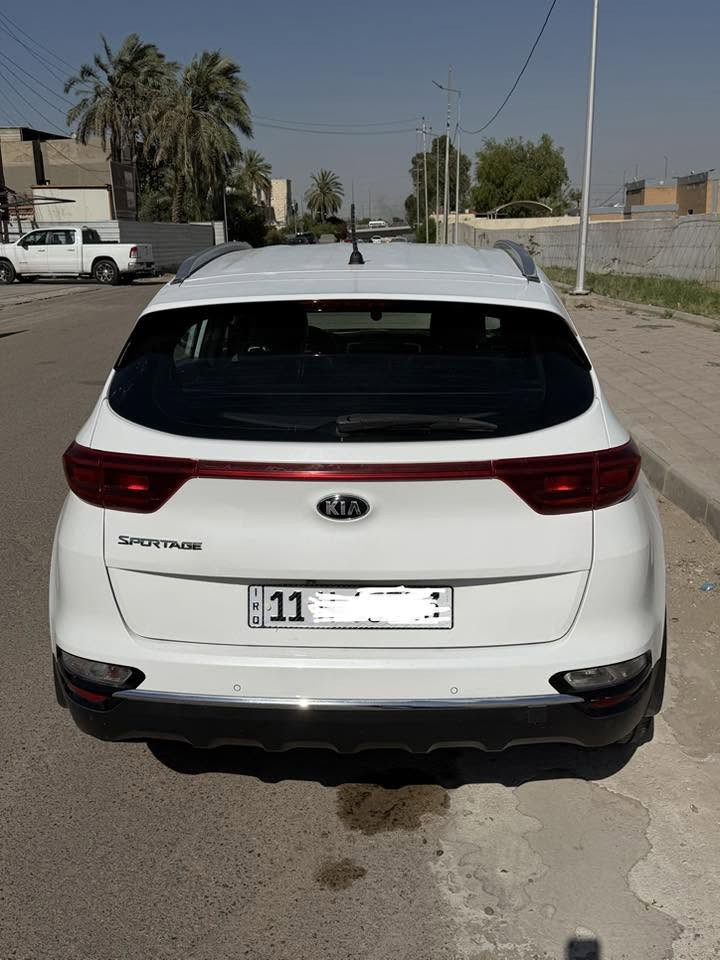 كيا سبورتج خليجي 2019 شكل 21
سياره محرك 2000 دوش تحكمات ستيرن اشاير بلمري 
شاشه كامره يدات نيكل داخل حمصي ويل ١٩ تبريد قطعتين
٣ انظمه قياده حساس امامي حساس خلفي مري شفط
سياره ع ايدنه من هيه زيرو كلش جديده ونظيفه رقم بغداد بأسمي ومكفوله عده شويه صبغ بل جاملغ مابيه شبر اثر شخط  حتى دعاميات بلاد مكانها بغداد كرخ سعر١٨٧وبيه مجال بسيط
للاستفسار ***********
