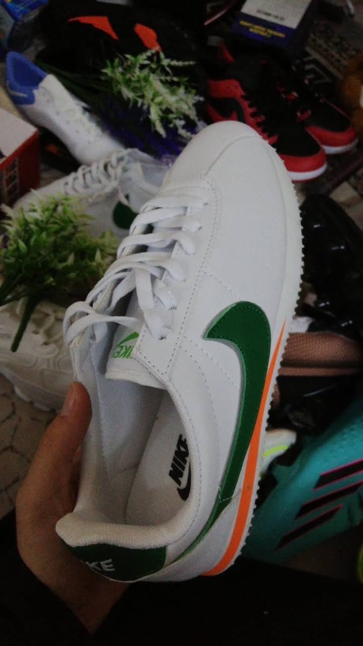 نايك قياس ٤٣ فيتنام ي اصلي


**إذا كنت صاحب هذا الإعلان وتريد حذفه لأي سبب، رجاءا أرسل رسالة إلى الدعم الفني**